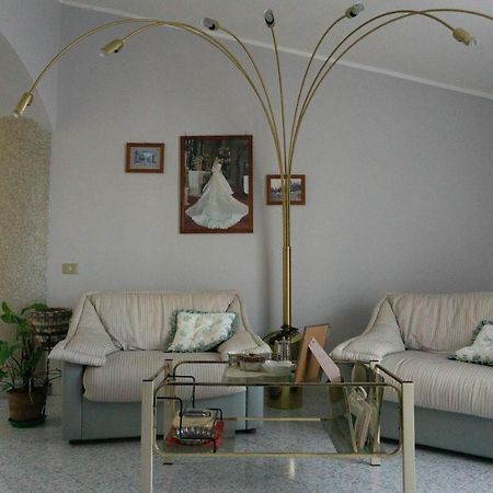 A'Rasal Irsina Exterior foto
